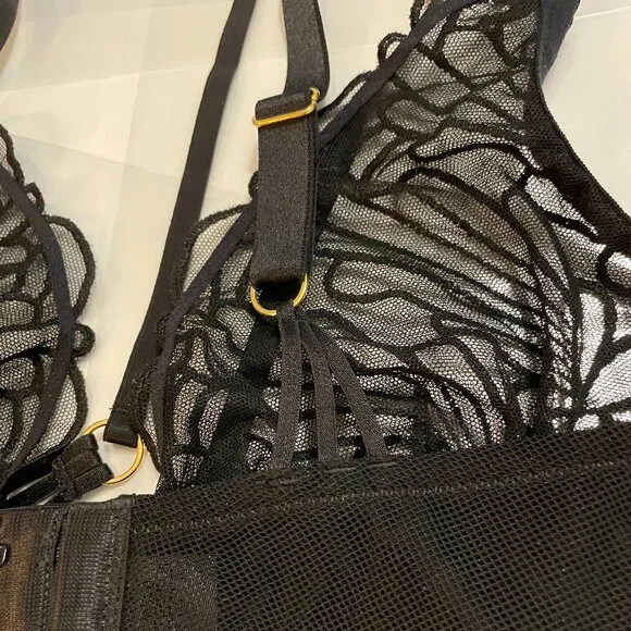 AUBADE L'indomptable Ultra Plunge Triangle Bra in Afterdark Black Size 34D NWT - Picture 10 of 14